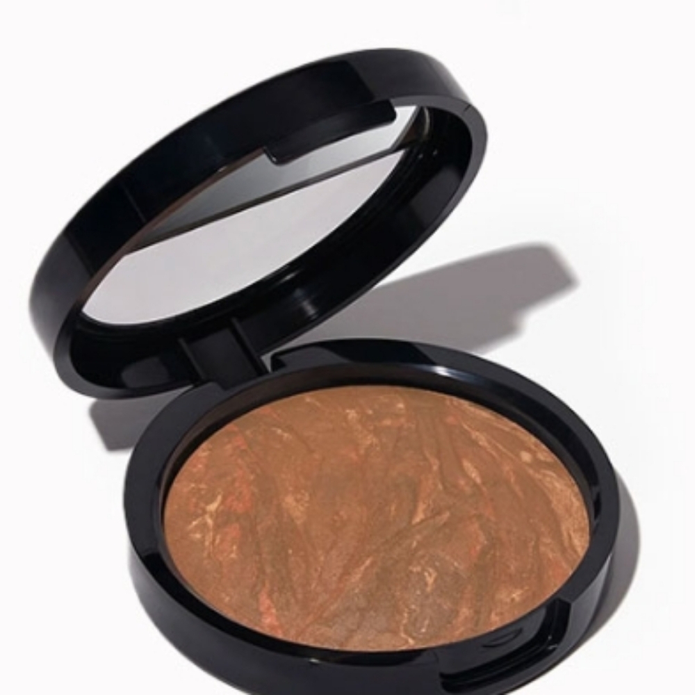 🆕️Laura Gellar Baked Balance-n-Brighten Color Correcting Foundation in Toffee